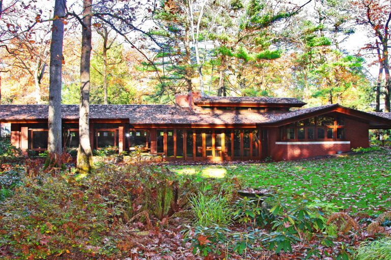 A Pair of Frank Lloyd Wright Houses in Manchester NH – Side of Culture
